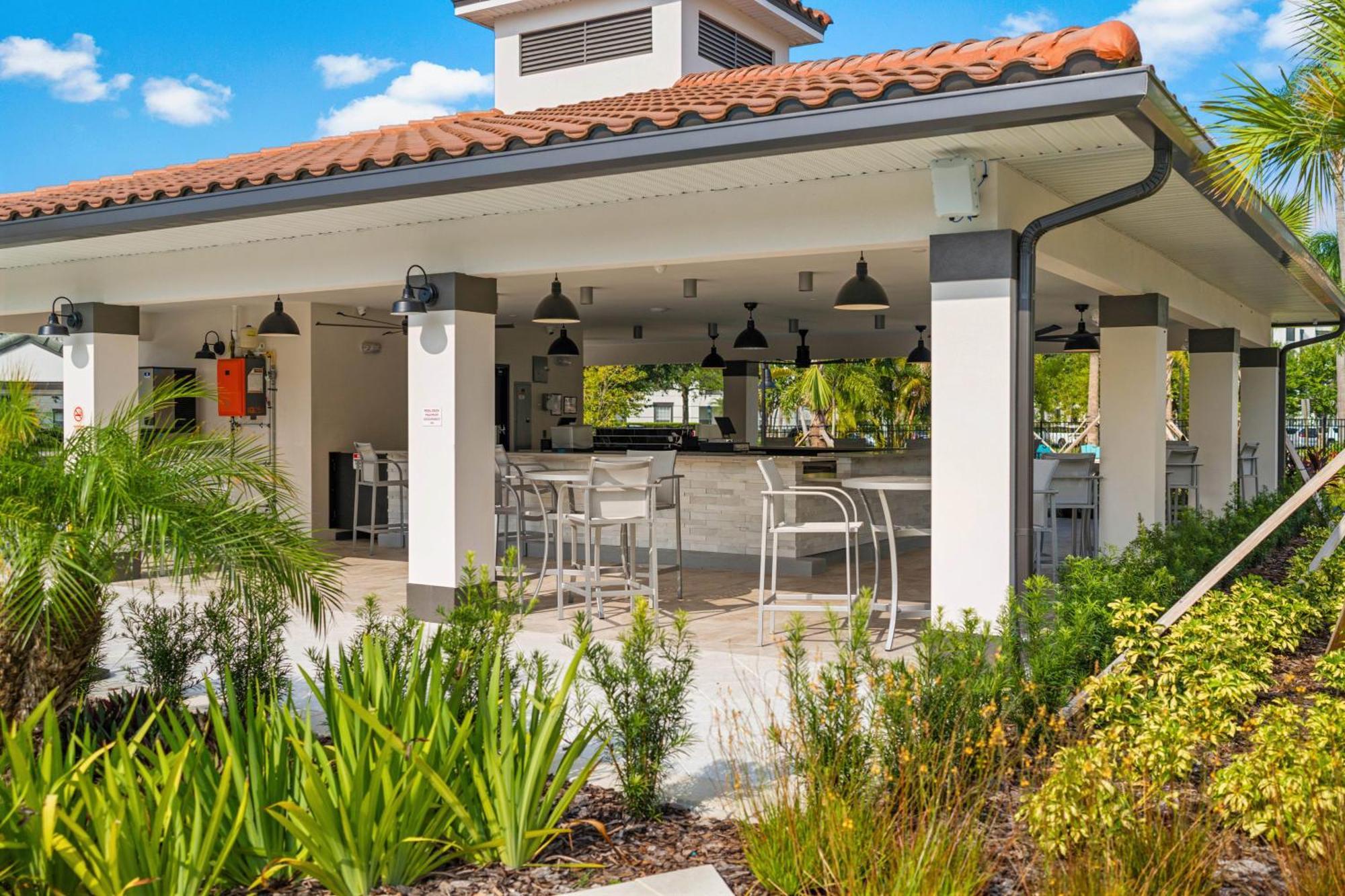 Stylish Condo At Vista Cay Resort Minutes To Wdw Орландо Экстерьер фото